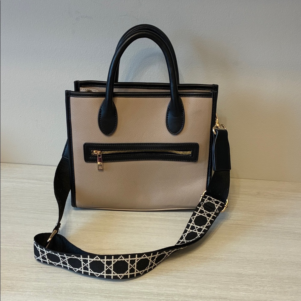Elegant Black and Tan Women's Handbag